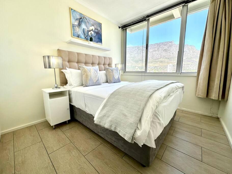 Apartment Stunning View Of Table Mountain