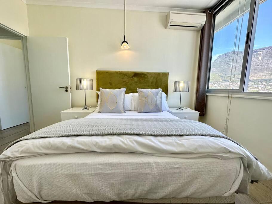 Stunning View Of Table Mountain Apartment *