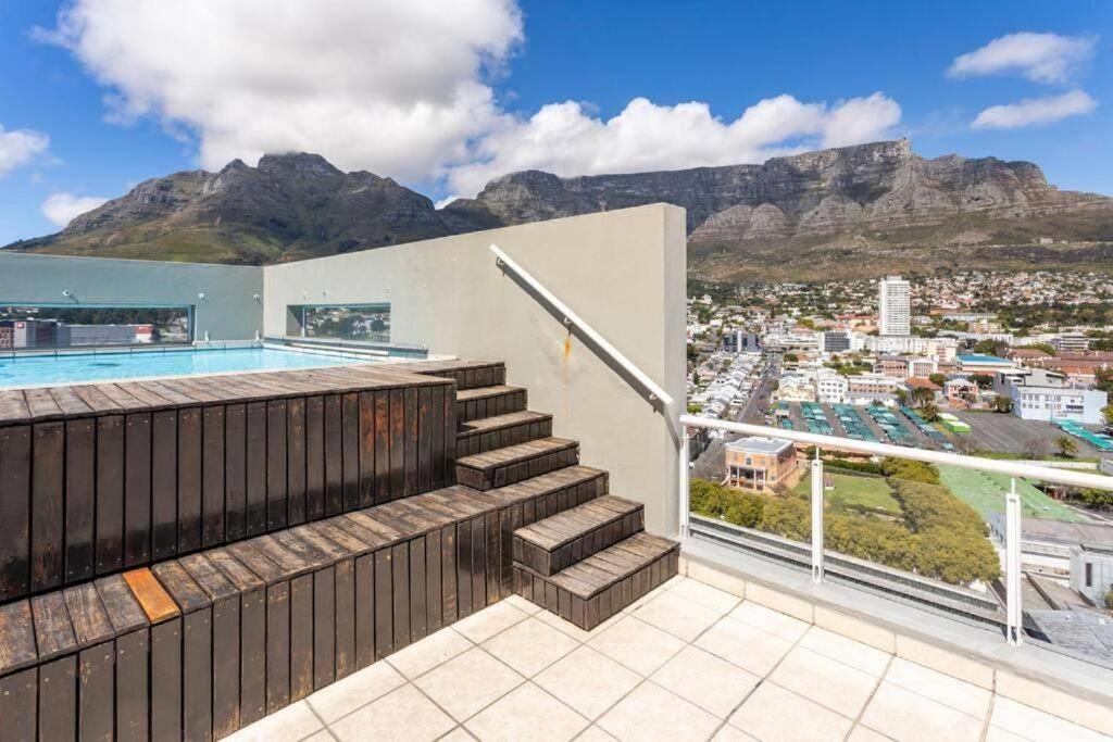Stunning View Of Table Mountain Cape Town